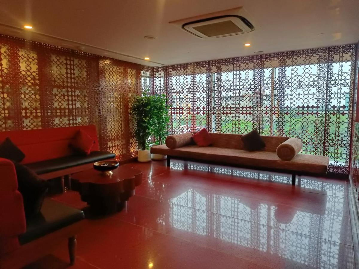 Boulevard By Design Hotel Chennai Exterior photo